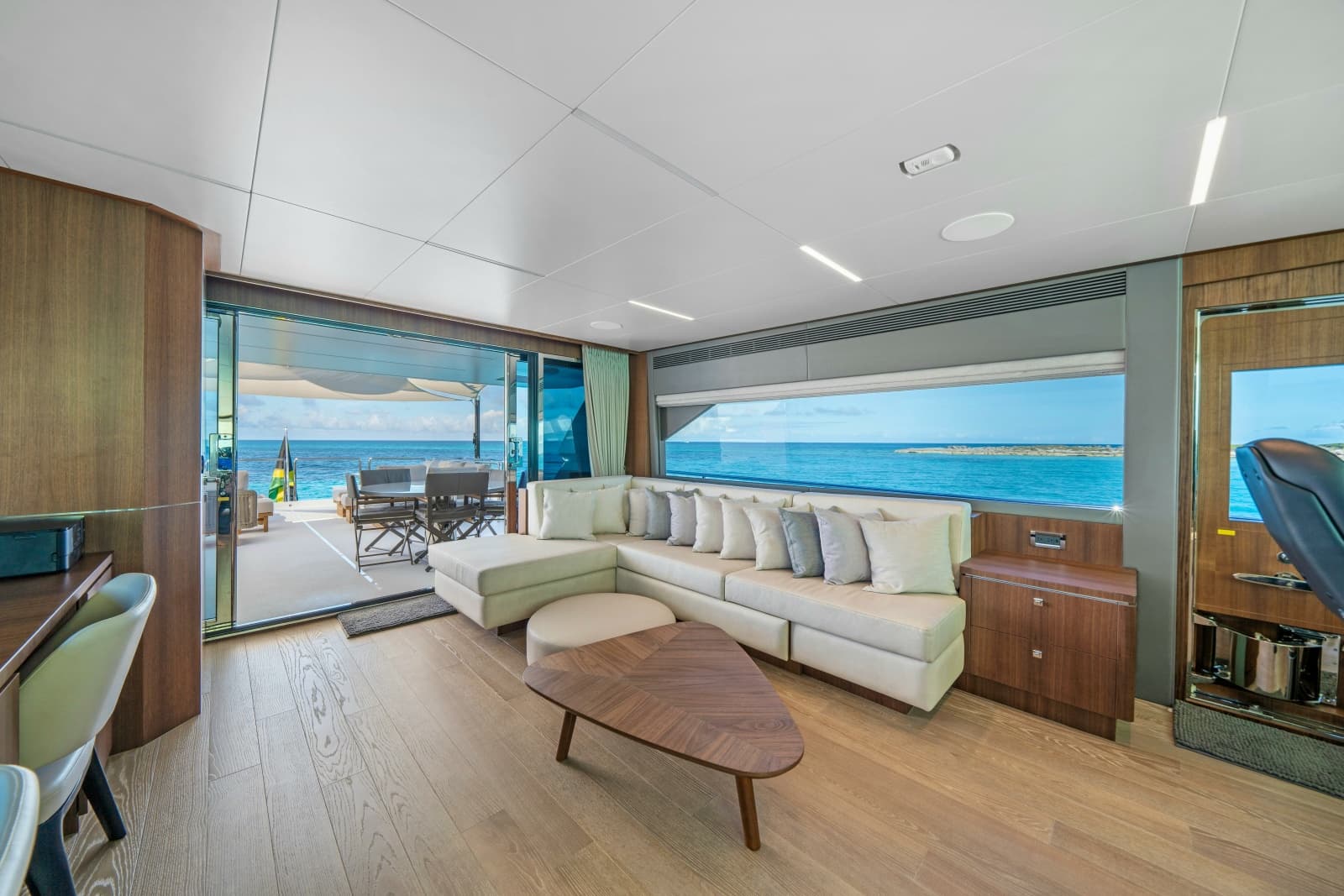 2023 Horizon Custom - Photo 22