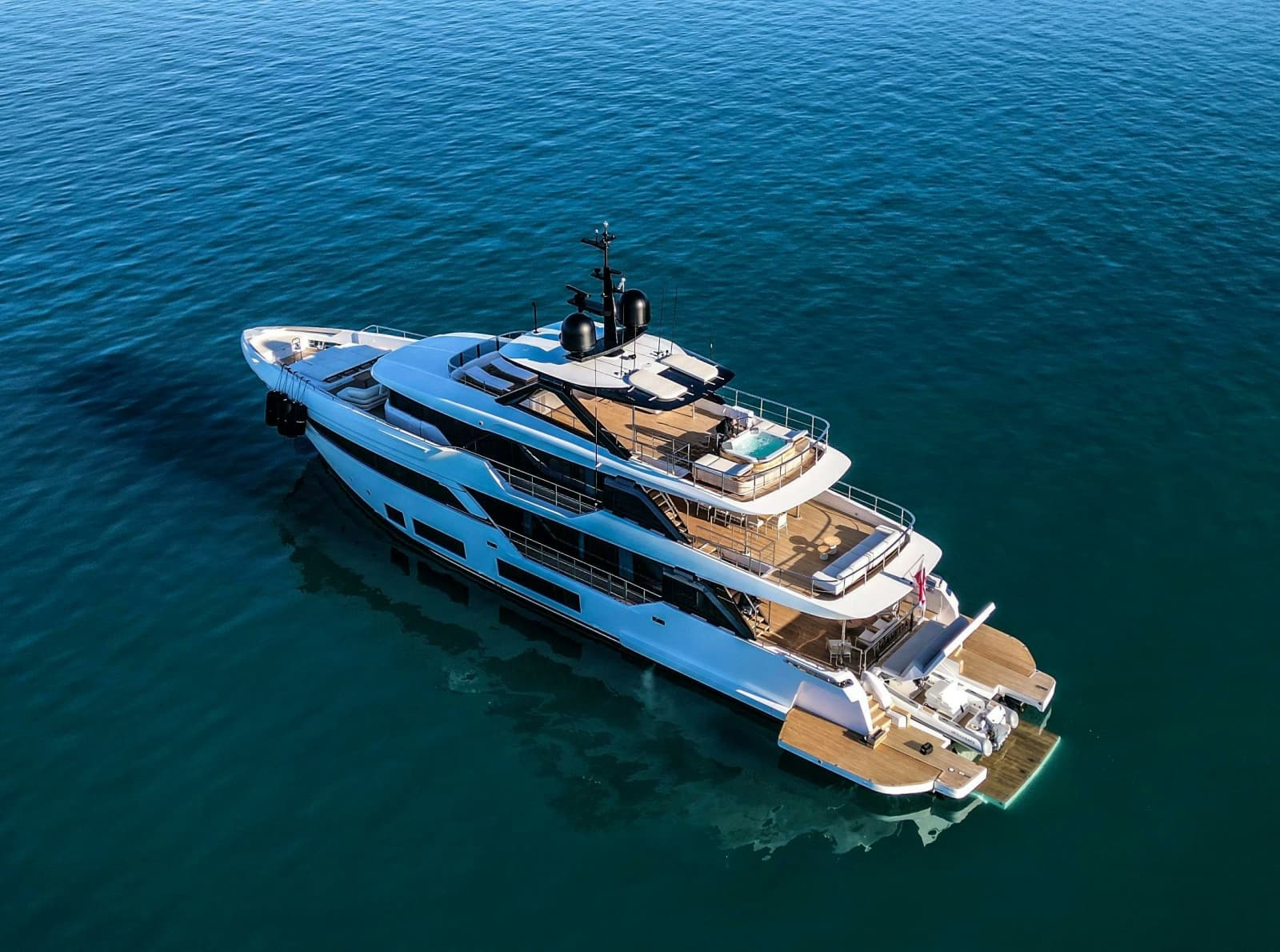 2025 Custom Line  - Photo 3