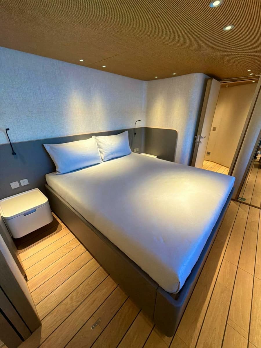 2025 Custom Line  - Photo 34