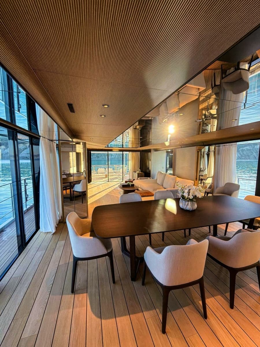 2025 Custom Line  - Photo 20