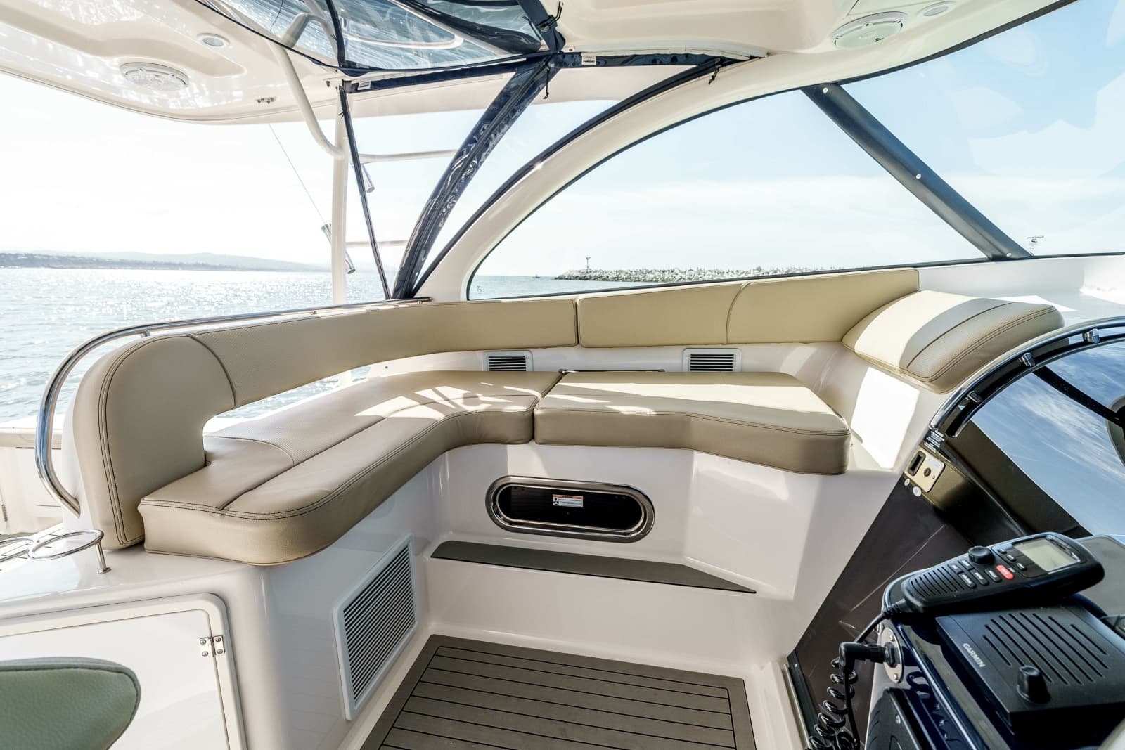2018 Pursuit 385 Offshore - Photo 21
