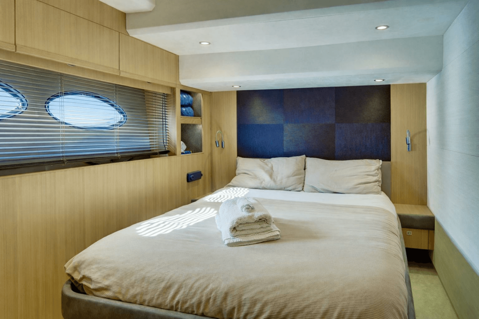 2014 Princess Yachts  - Photo 20