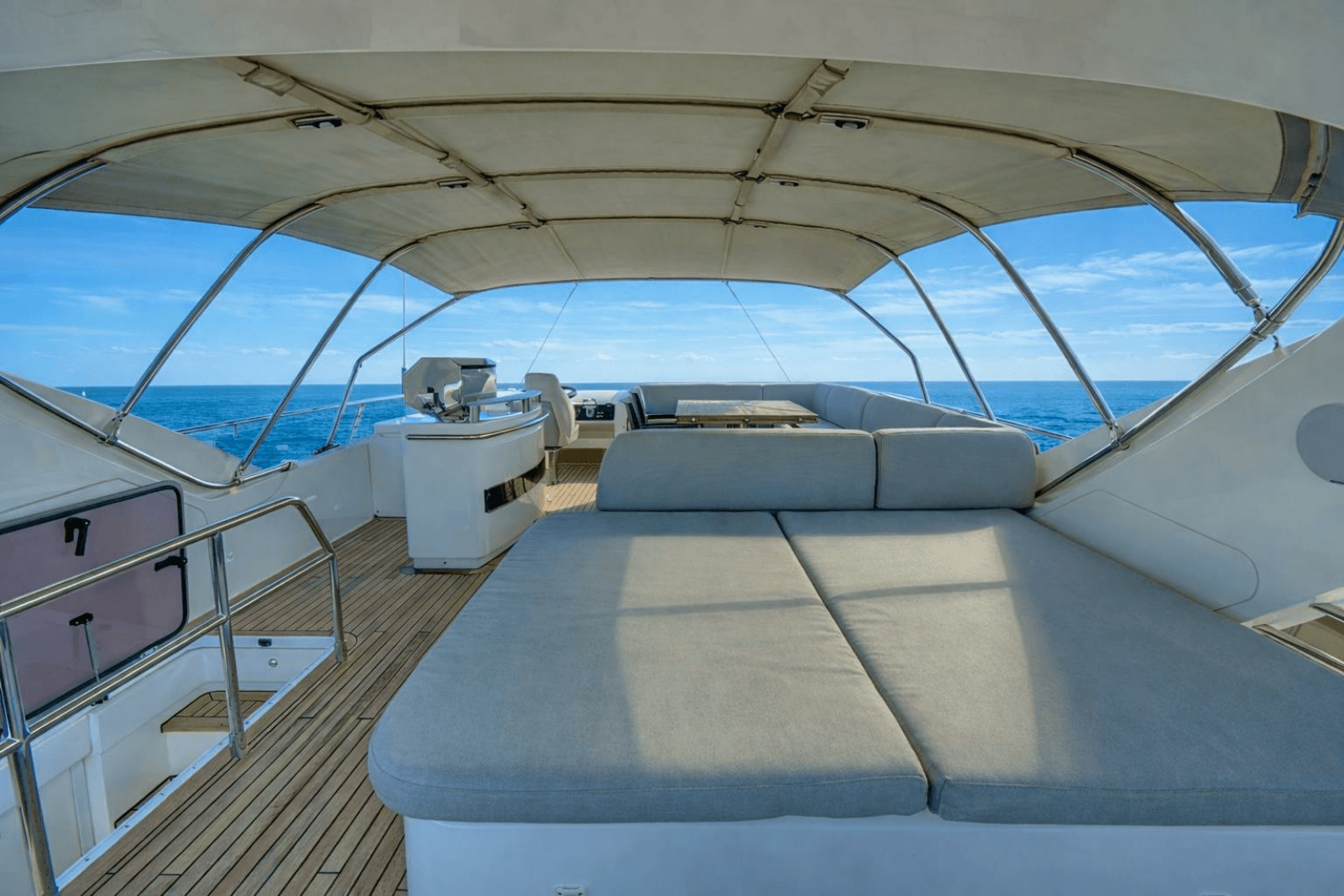 2014 Princess Yachts  - Photo 12