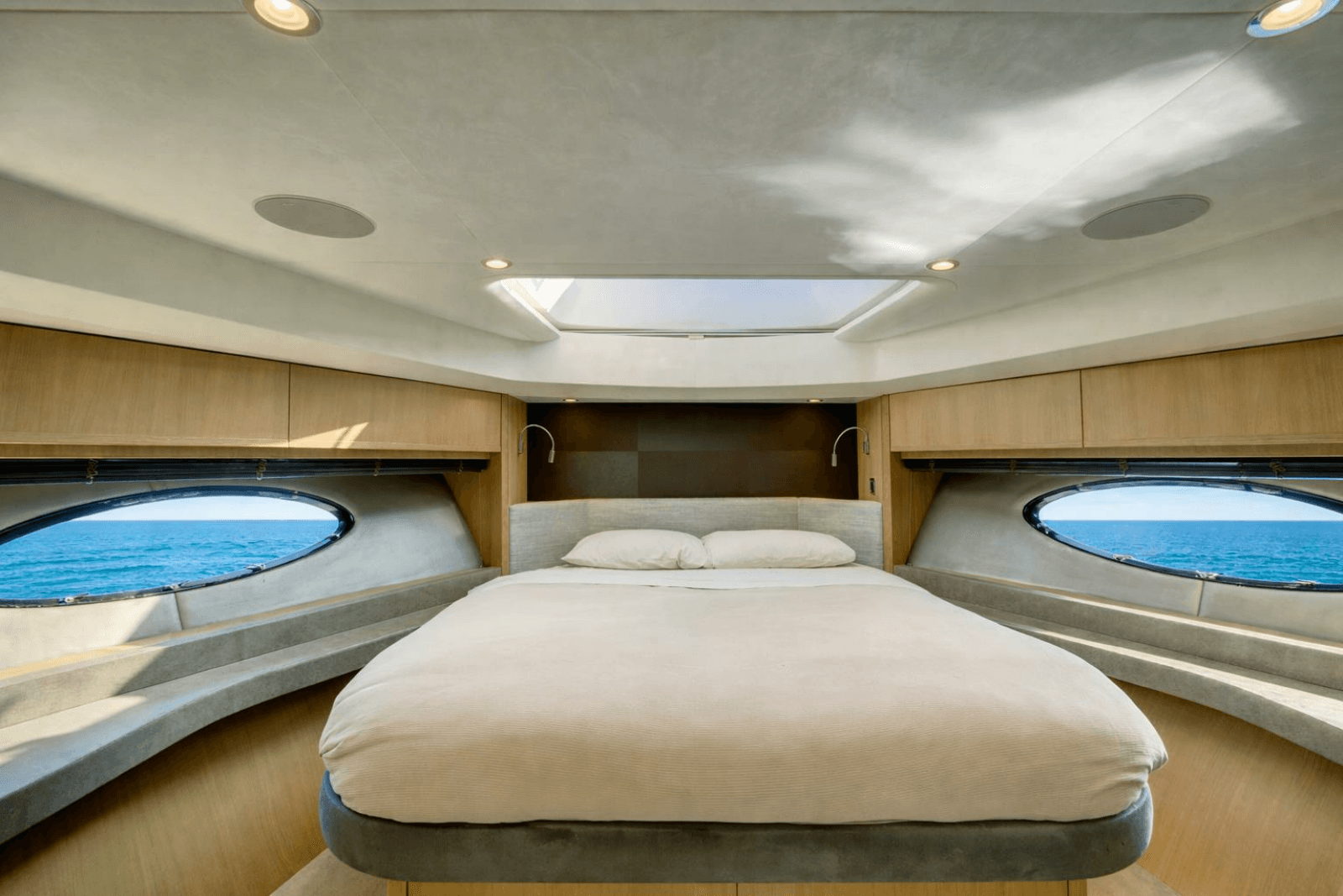 2014 Princess Yachts  - Photo 15