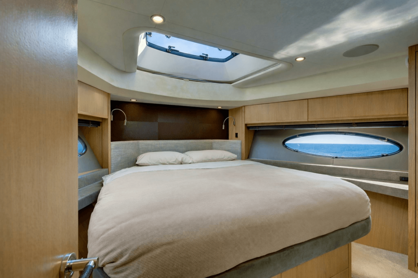 2014 Princess Yachts  - Photo 16
