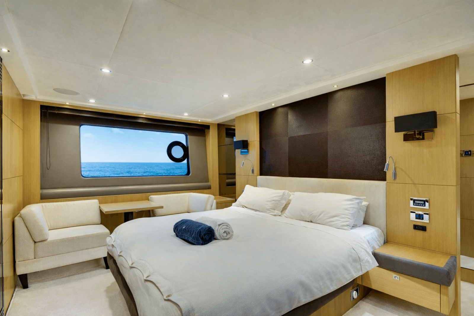 2014 Princess Yachts  - Photo 22