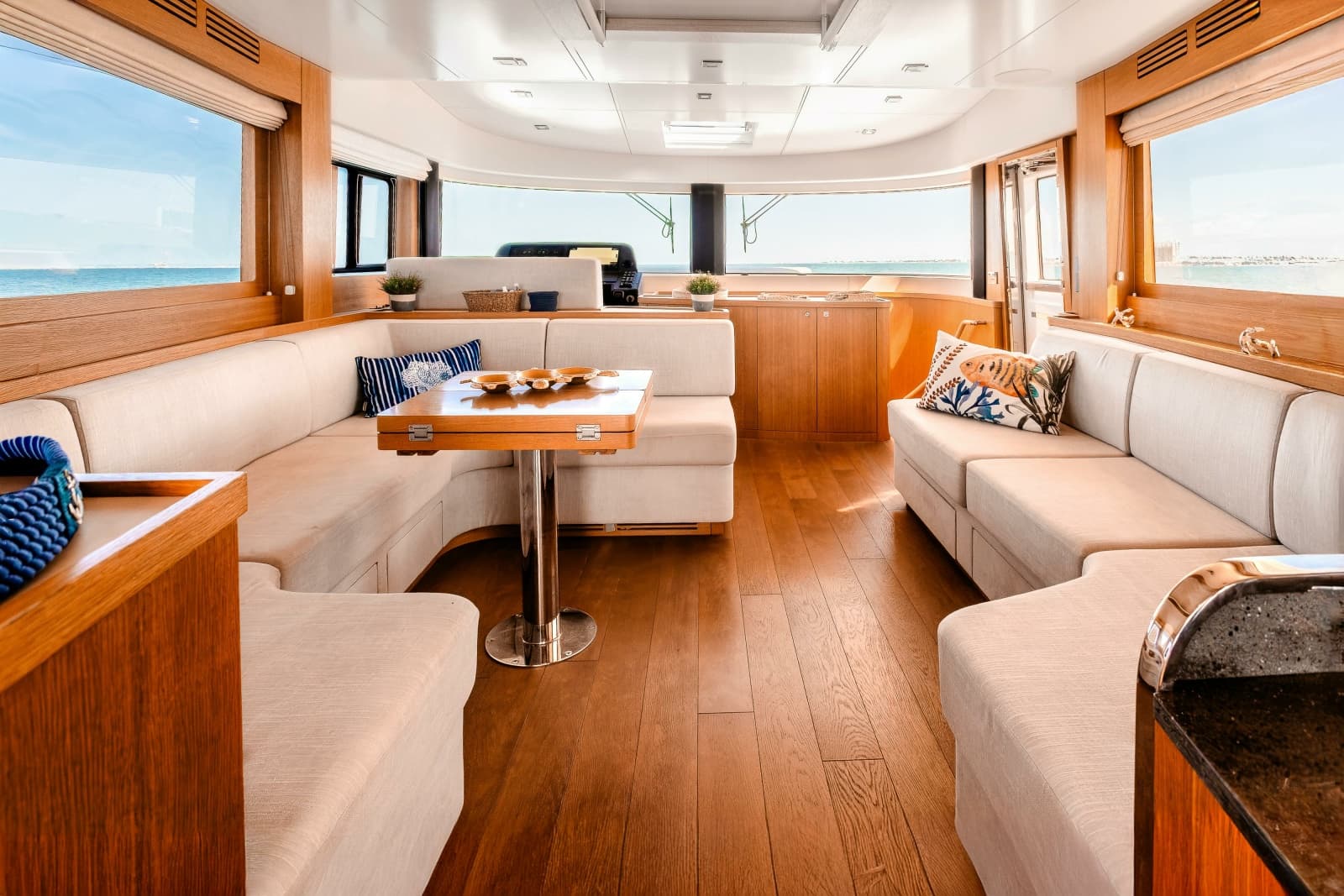 2023 Sirena Yachts  - Photo 16