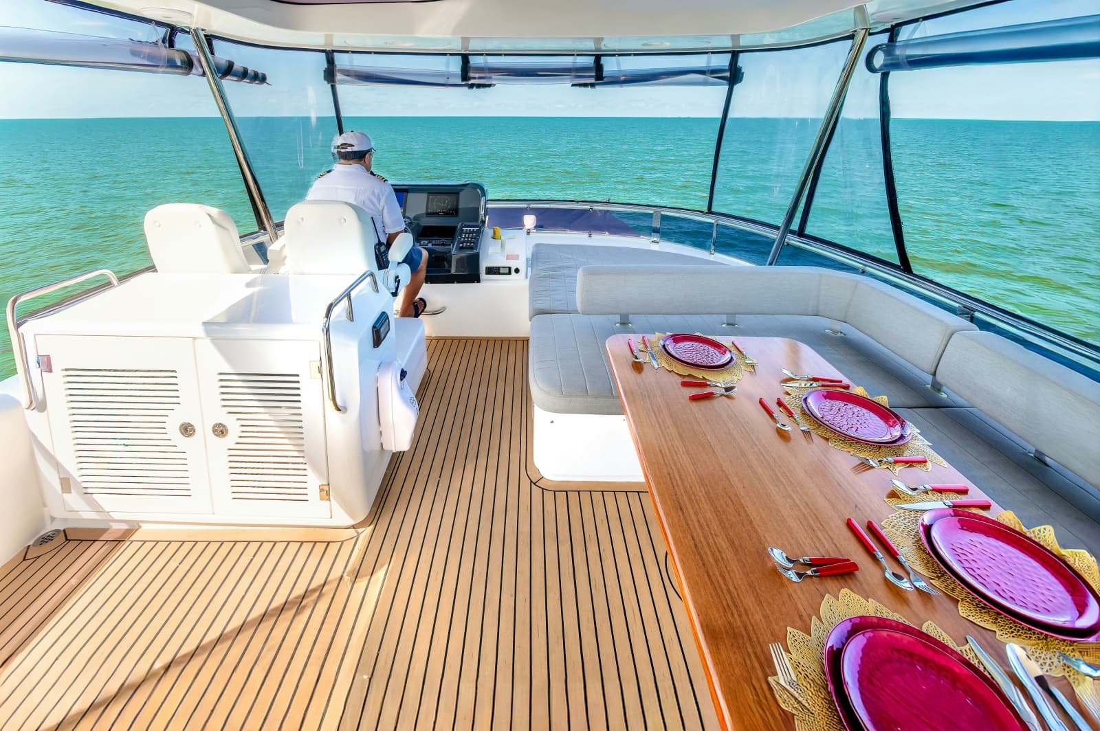 2023 Sirena Yachts  - Photo 7