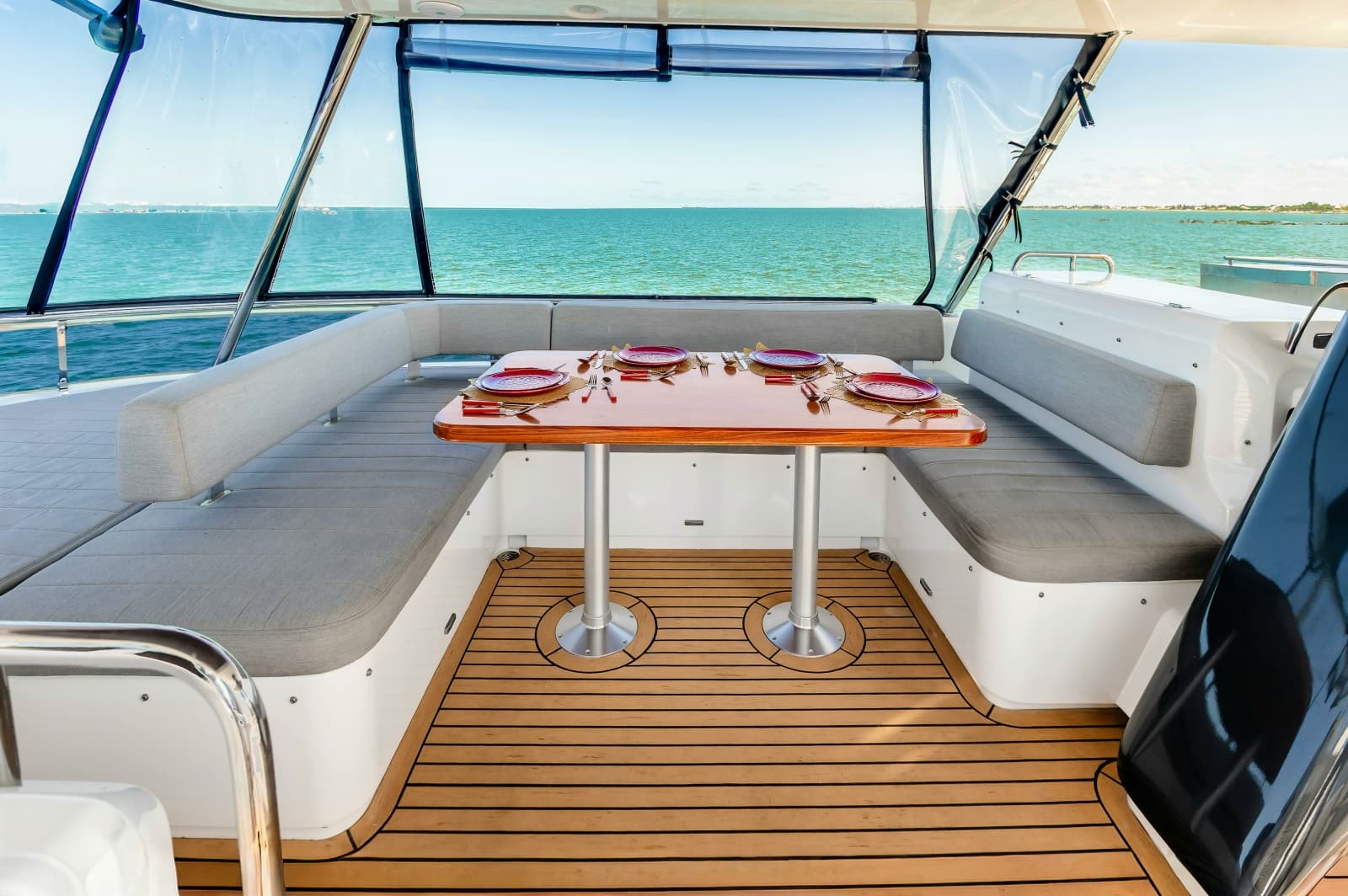 2023 Sirena Yachts  - Photo 8