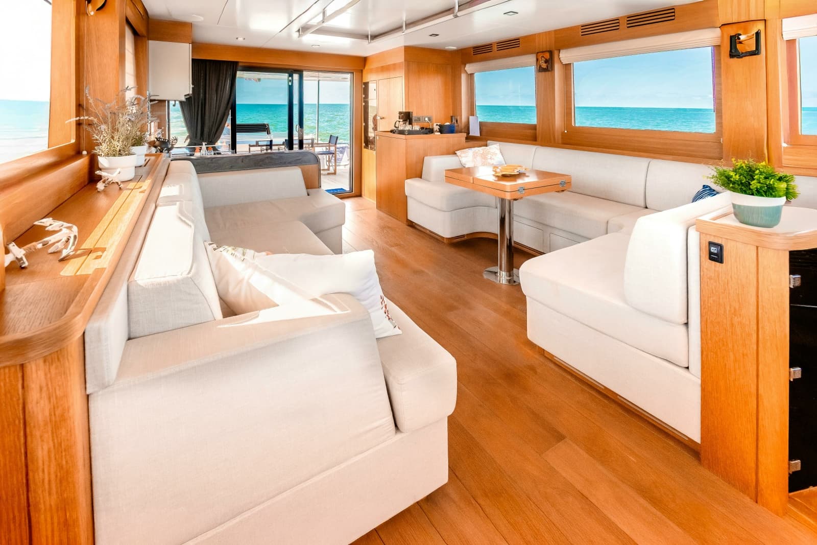 2023 Sirena Yachts  - Photo 18