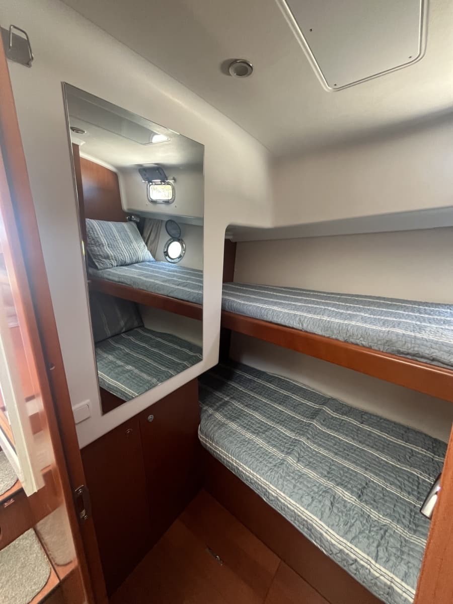2015 Beneteau Swift Trawler 34 - Photo 36