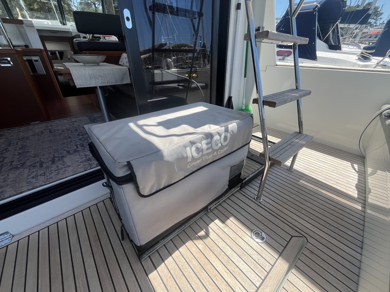 2015 Beneteau Swift Trawler 34 - Photo 17