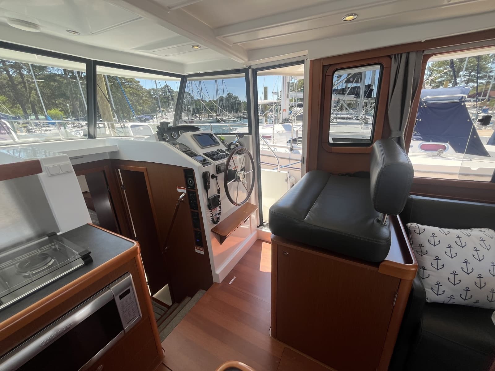 2015 Beneteau Swift Trawler 34 - Photo 28