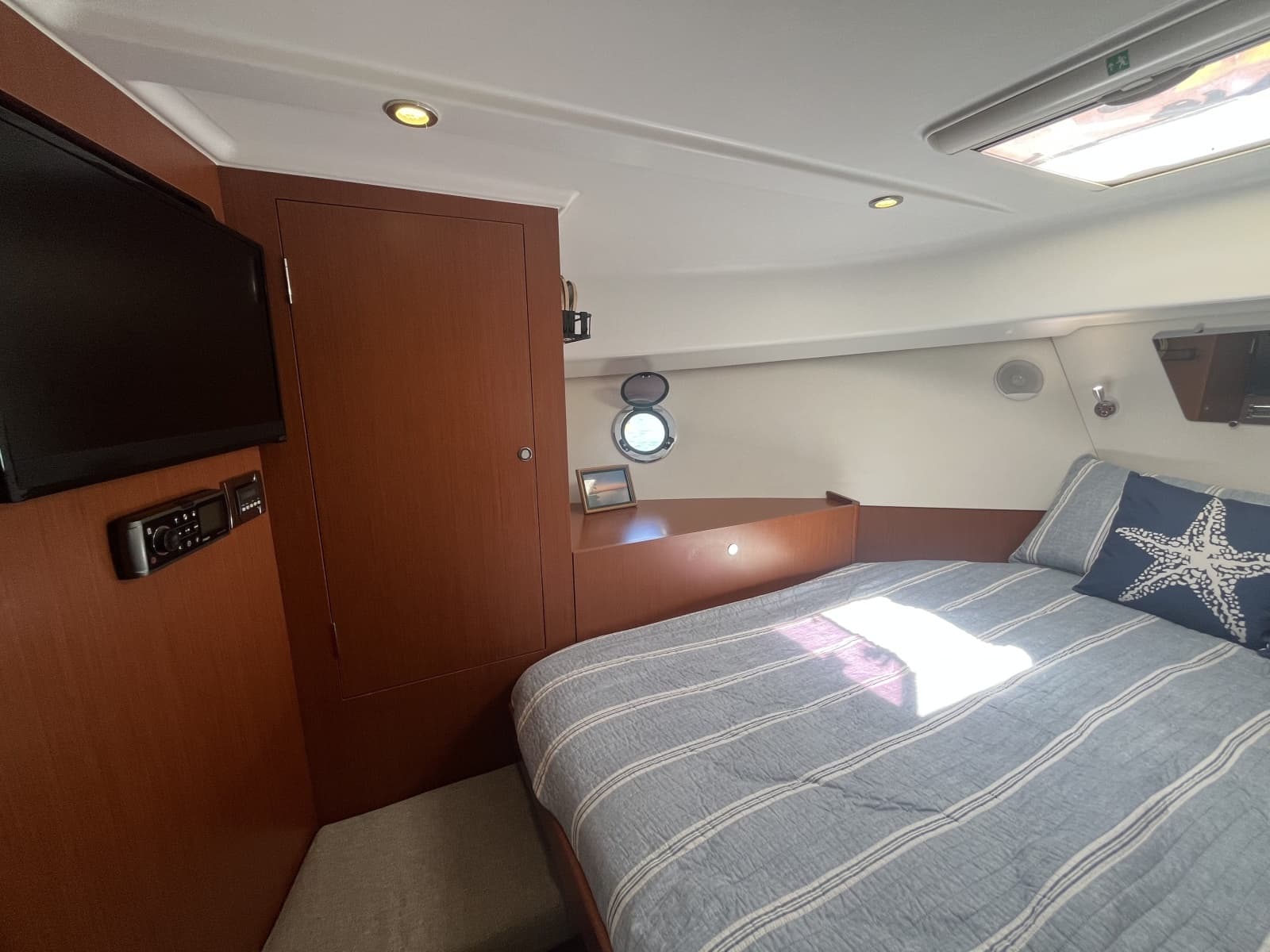 2015 Beneteau Swift Trawler 34 - Photo 33
