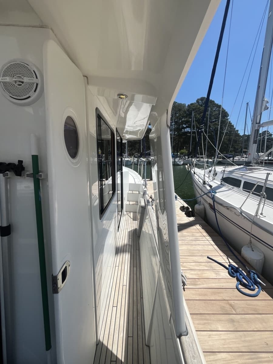 2015 Beneteau Swift Trawler 34 - Photo 3