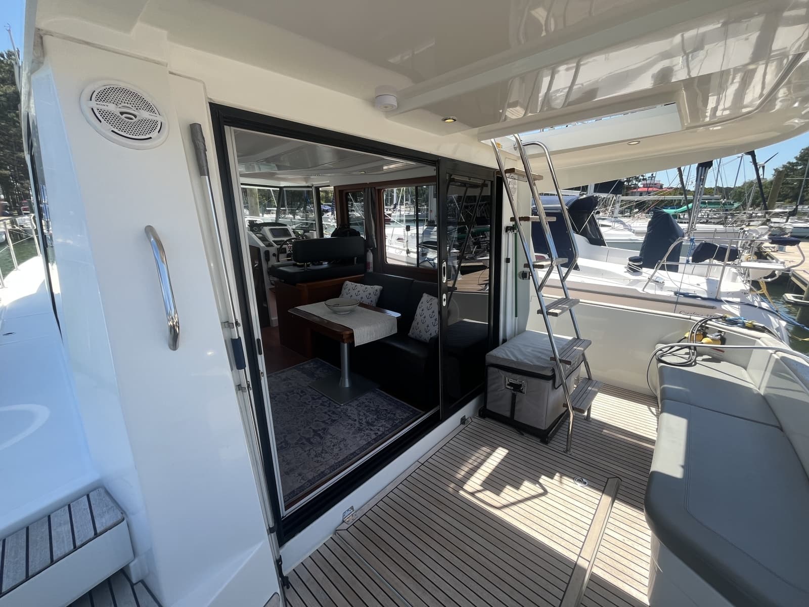 2015 Beneteau Swift Trawler 34 - Photo 13