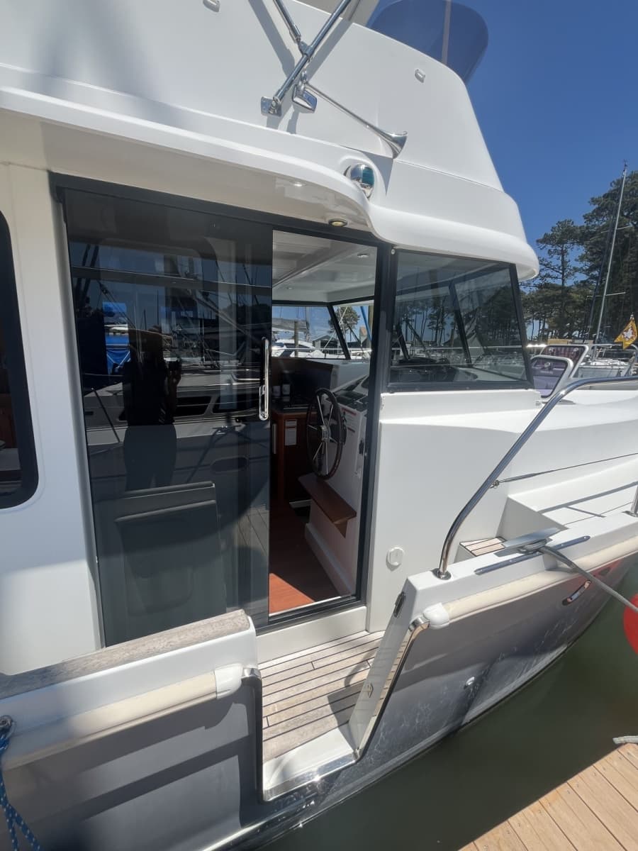2015 Beneteau Swift Trawler 34 - Photo 4