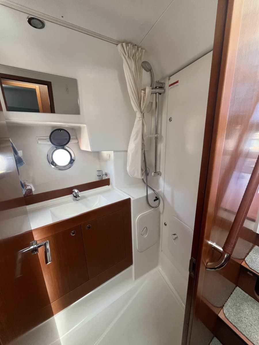 2015 Beneteau Swift Trawler 34 - Photo 37