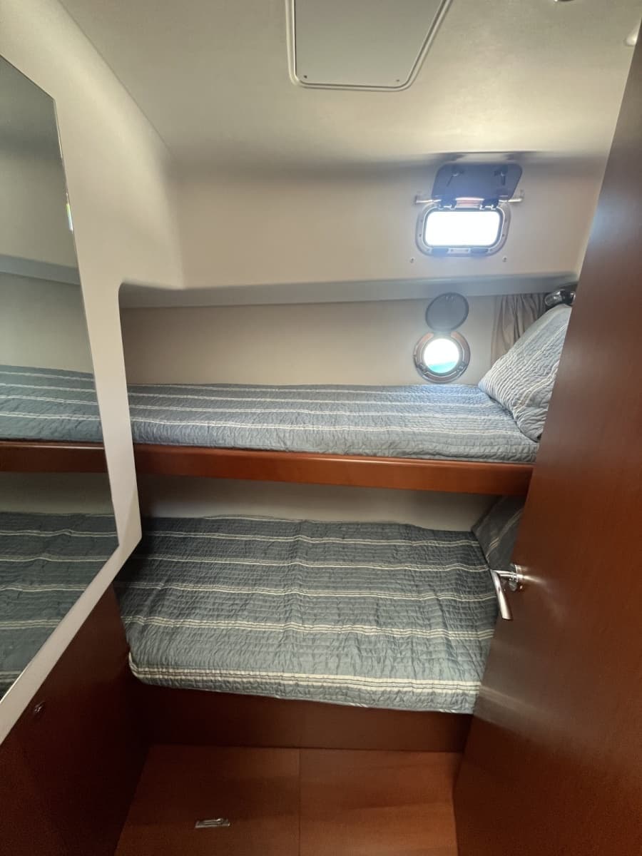 2015 Beneteau Swift Trawler 34 - Photo 35