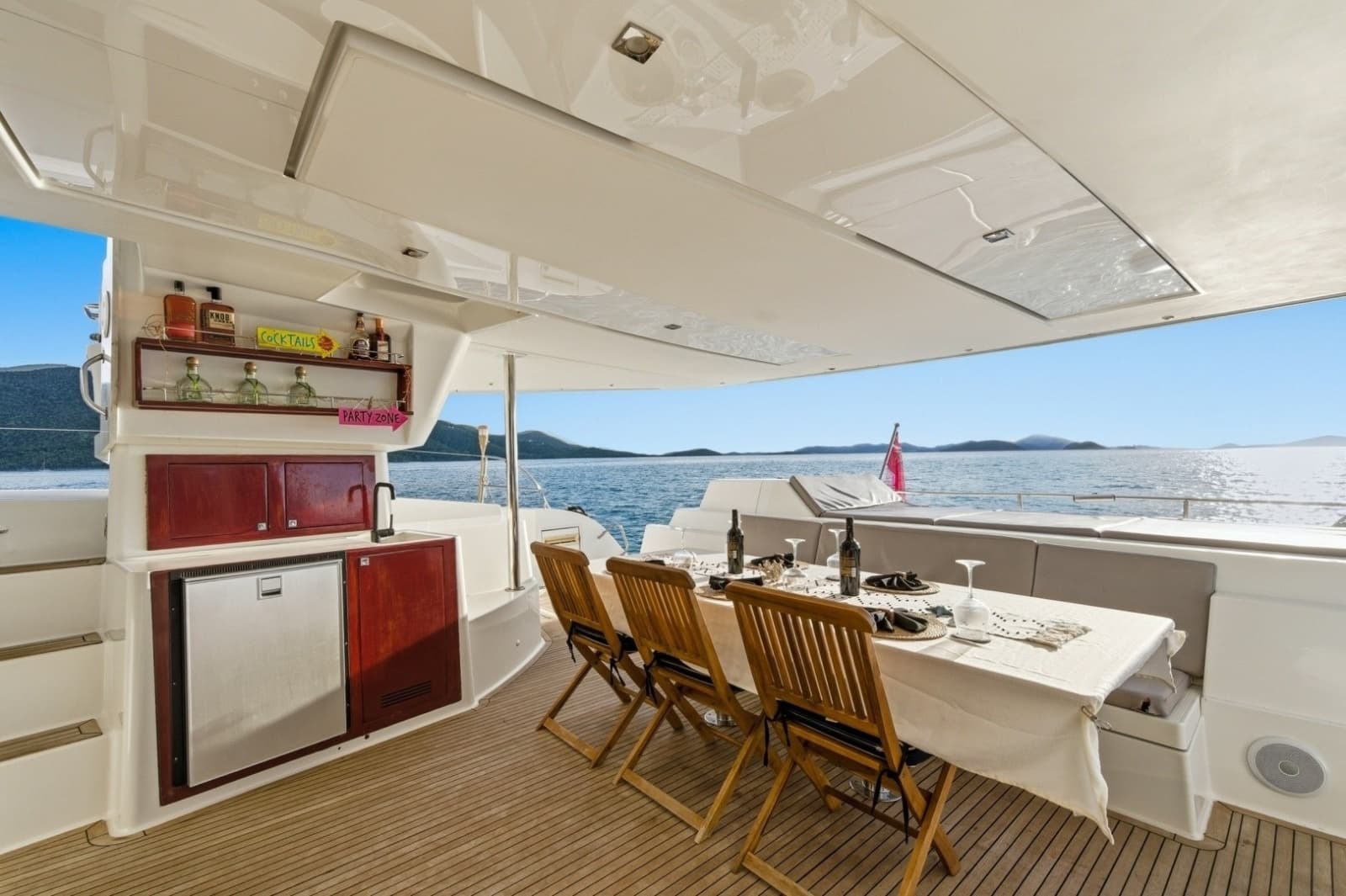 2013 Fountaine Pajot Sanya 57 - Photo 42