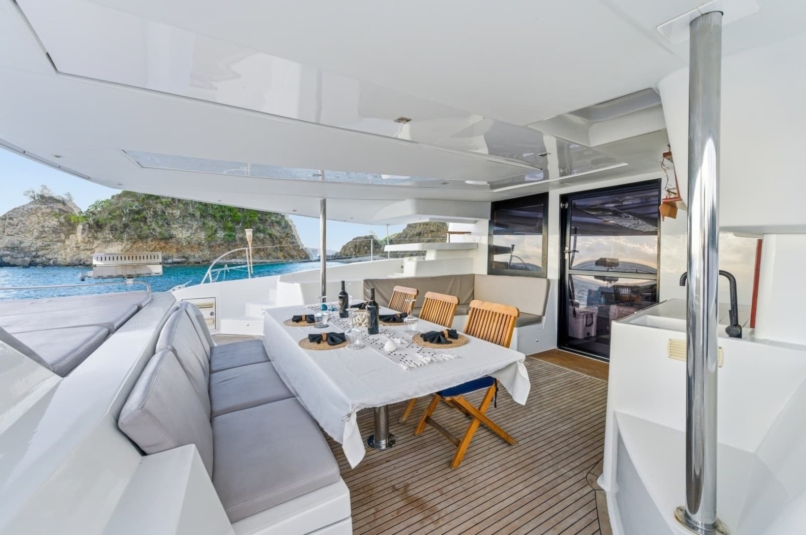 2013 Fountaine Pajot Sanya 57 - Photo 39