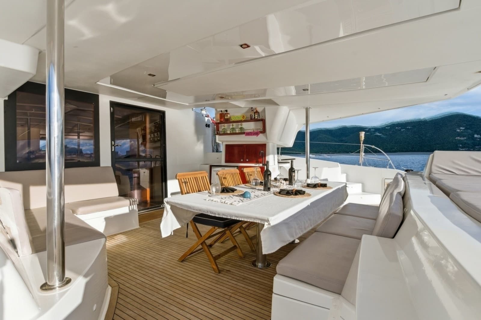 2013 Fountaine Pajot Sanya 57 - Photo 44