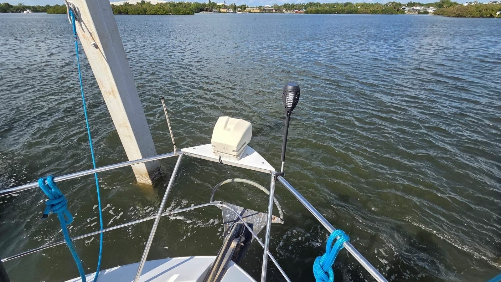 1998 Carver 405 Aft Cabin Motor Yacht - Photo 27
