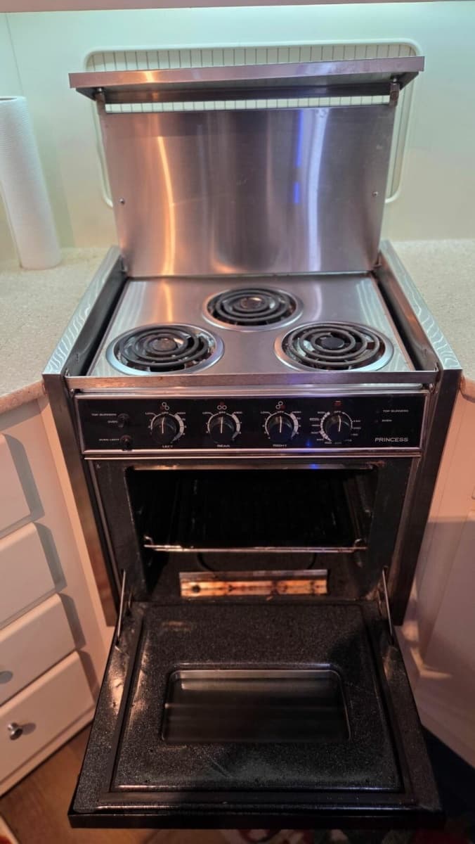 1998 Carver 405 Aft Cabin Motor Yacht - Photo 43