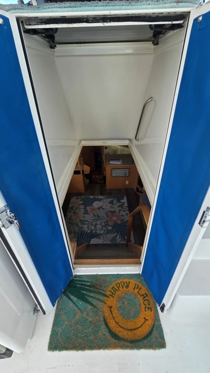 1998 Carver 405 Aft Cabin Motor Yacht - Photo 30