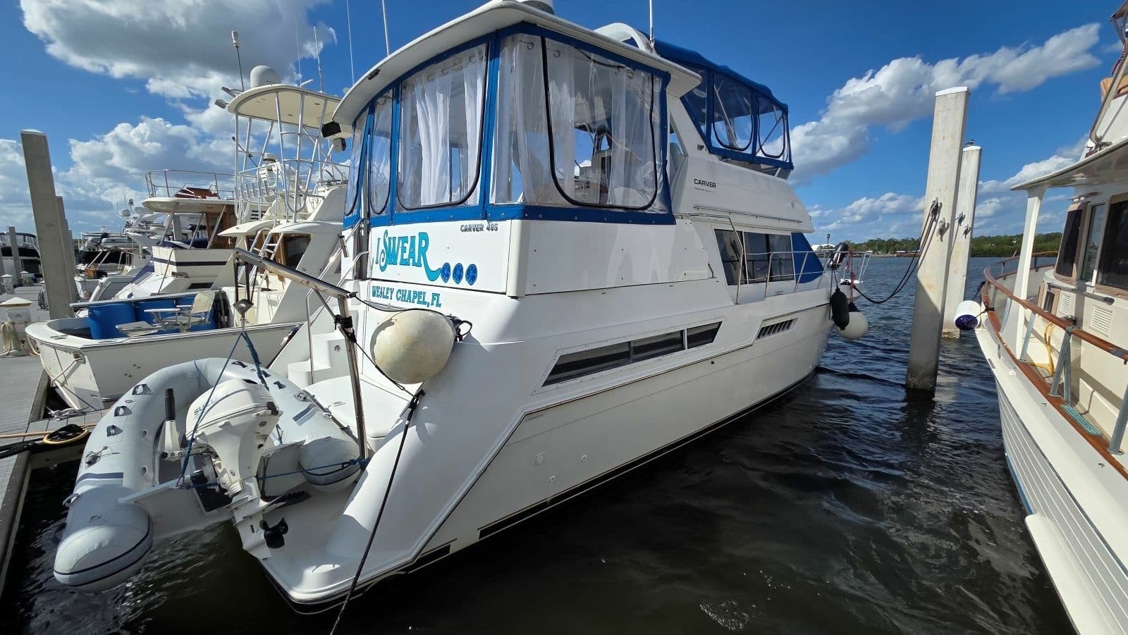 1998 Carver 405 Aft Cabin Motor Yacht - Photo 3
