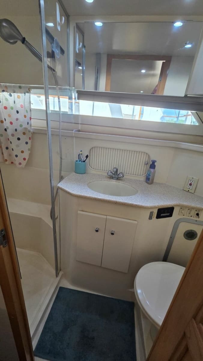 1998 Carver 405 Aft Cabin Motor Yacht - Photo 54