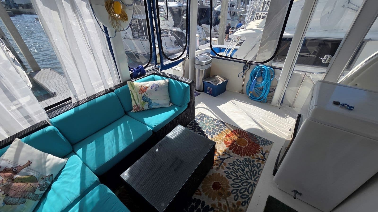 1998 Carver 405 Aft Cabin Motor Yacht - Photo 7