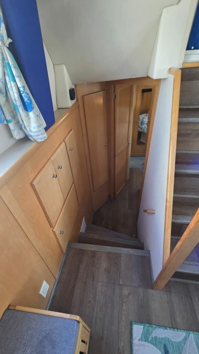 1998 Carver 405 Aft Cabin Motor Yacht - Photo 50