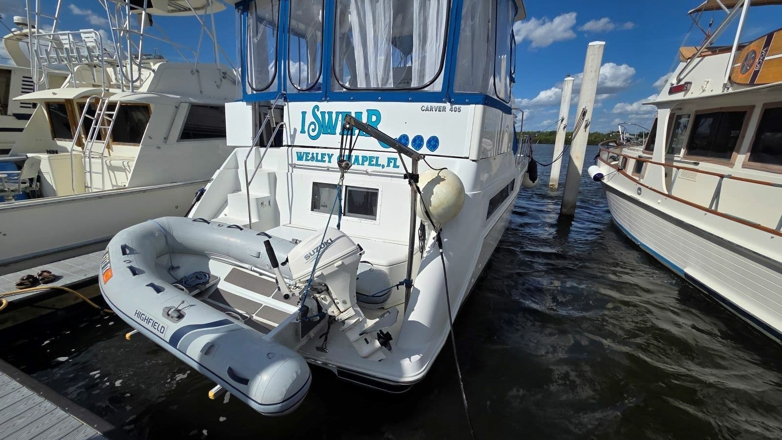 1998 Carver 405 Aft Cabin Motor Yacht - Photo 4