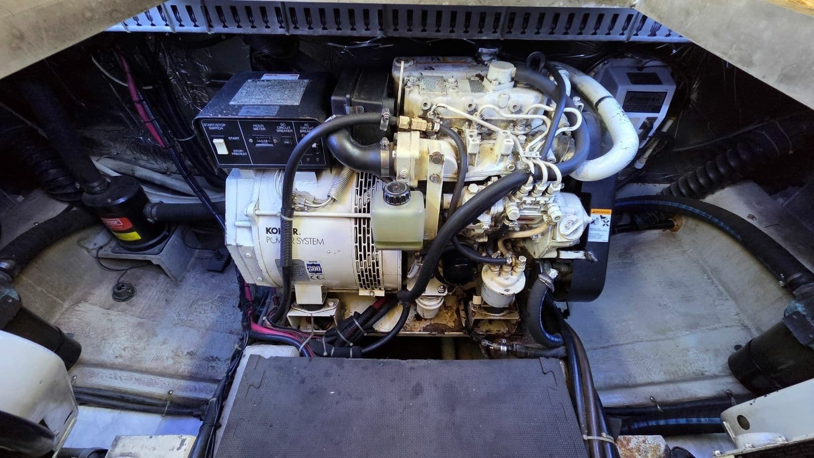 1998 Carver 405 Aft Cabin Motor Yacht - Photo 62