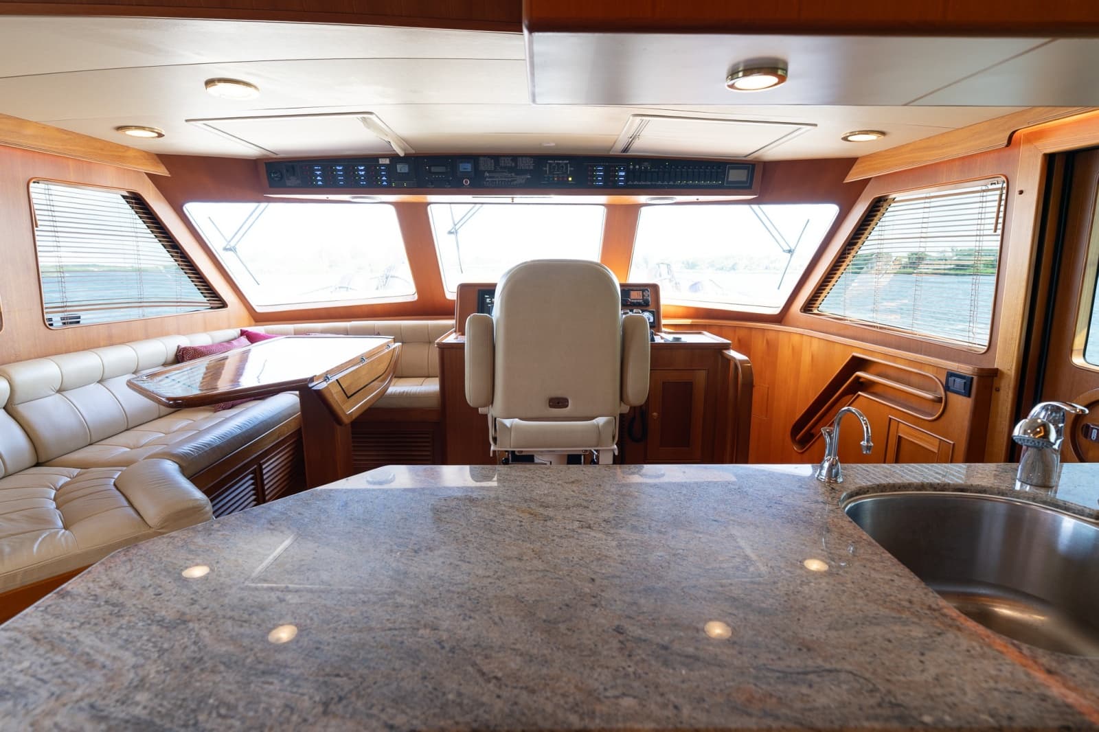 2016 Marlow Explorer 58E - Photo 24