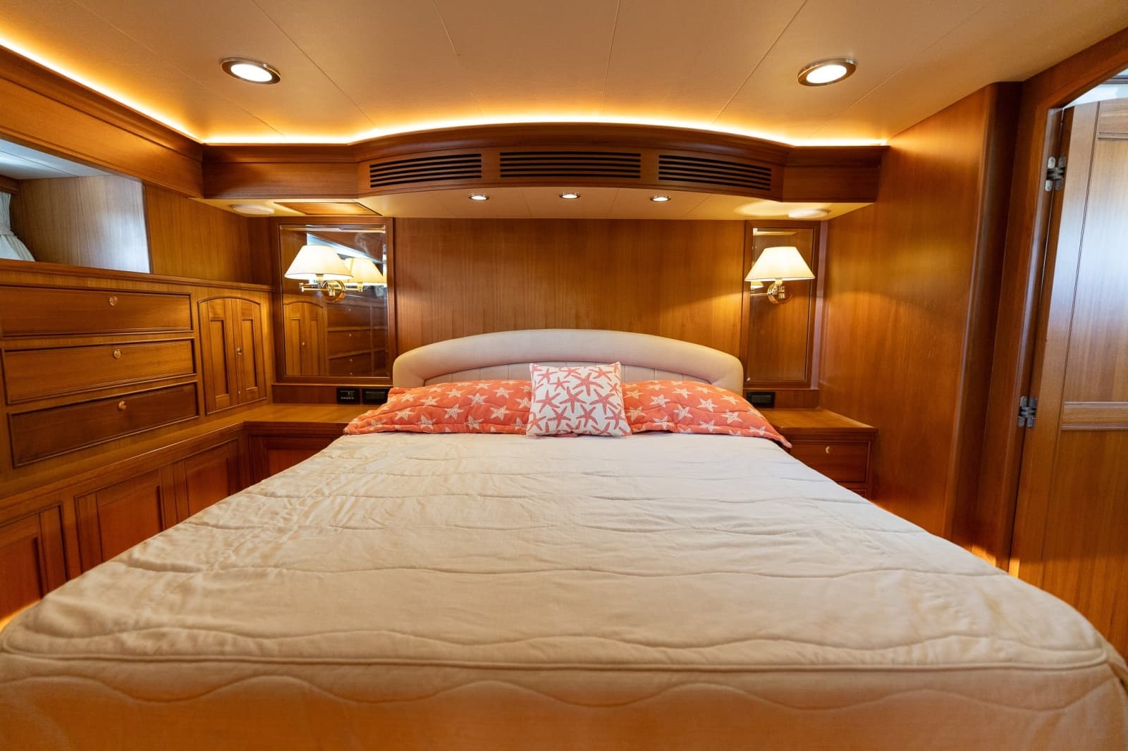 2016 Marlow Explorer 58E - Photo 6