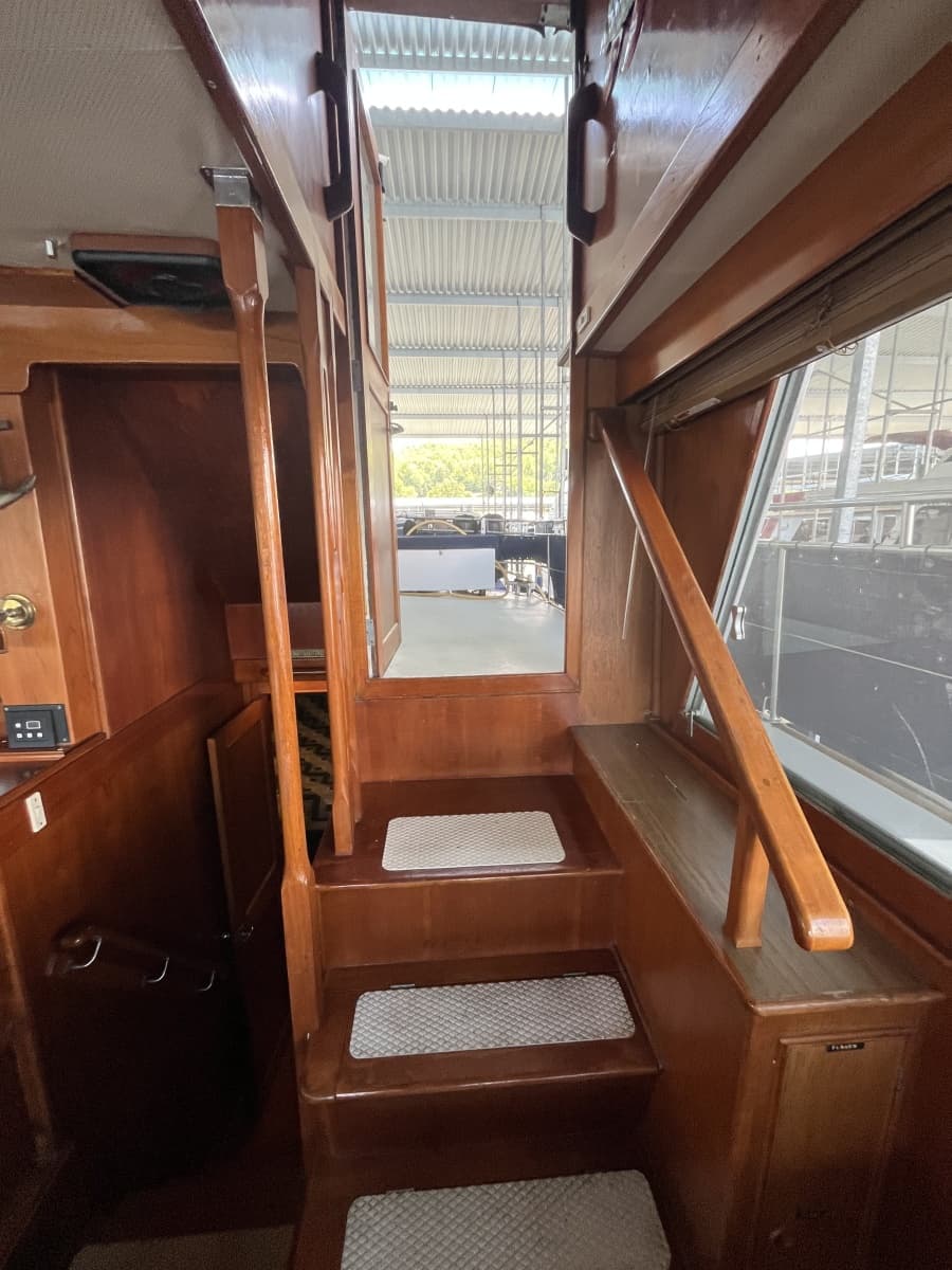1987 Grand Banks 49 Motor Yacht - Photo 18