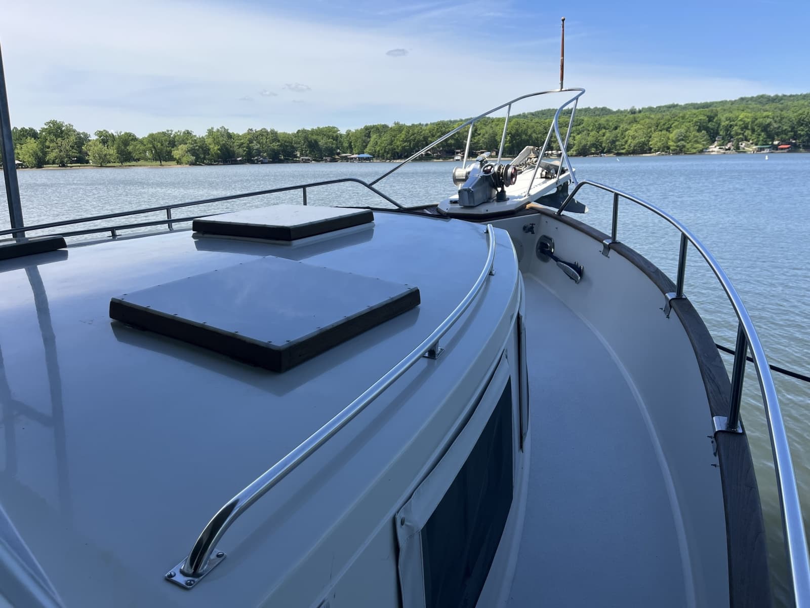 1987 Grand Banks 49 Motor Yacht - Photo 10