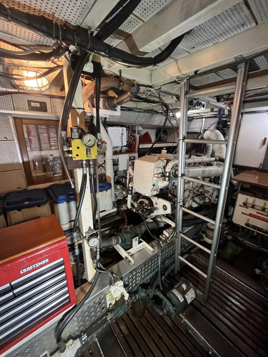 1987 Grand Banks 49 Motor Yacht - Photo 54
