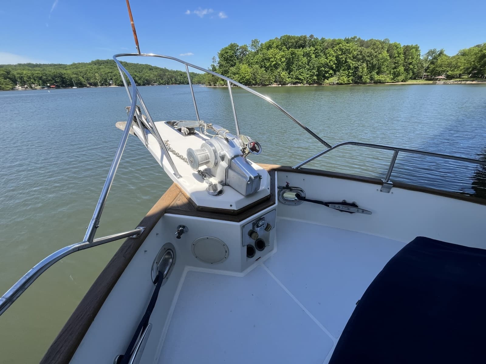 1987 Grand Banks 49 Motor Yacht - Photo 12