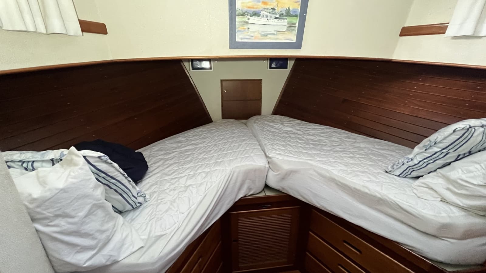 1987 Grand Banks 49 Motor Yacht - Photo 45