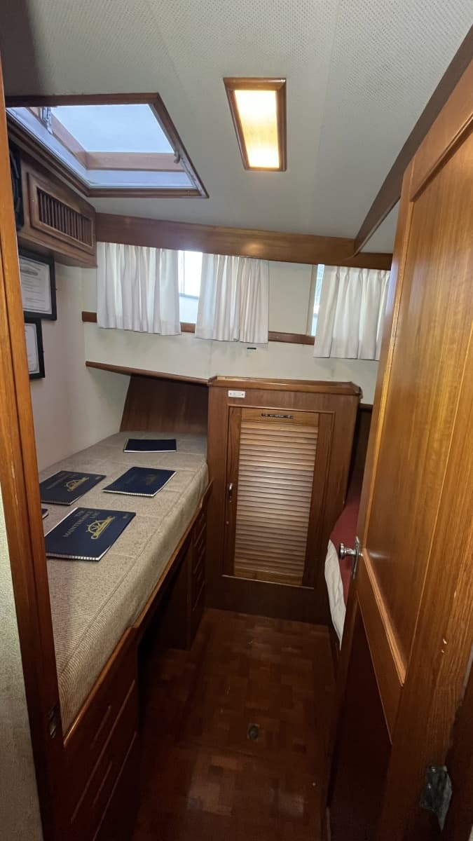 1987 Grand Banks 49 Motor Yacht - Photo 50