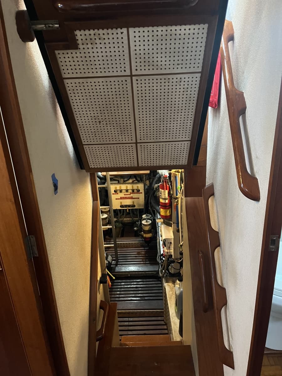 1987 Grand Banks 49 Motor Yacht - Photo 52