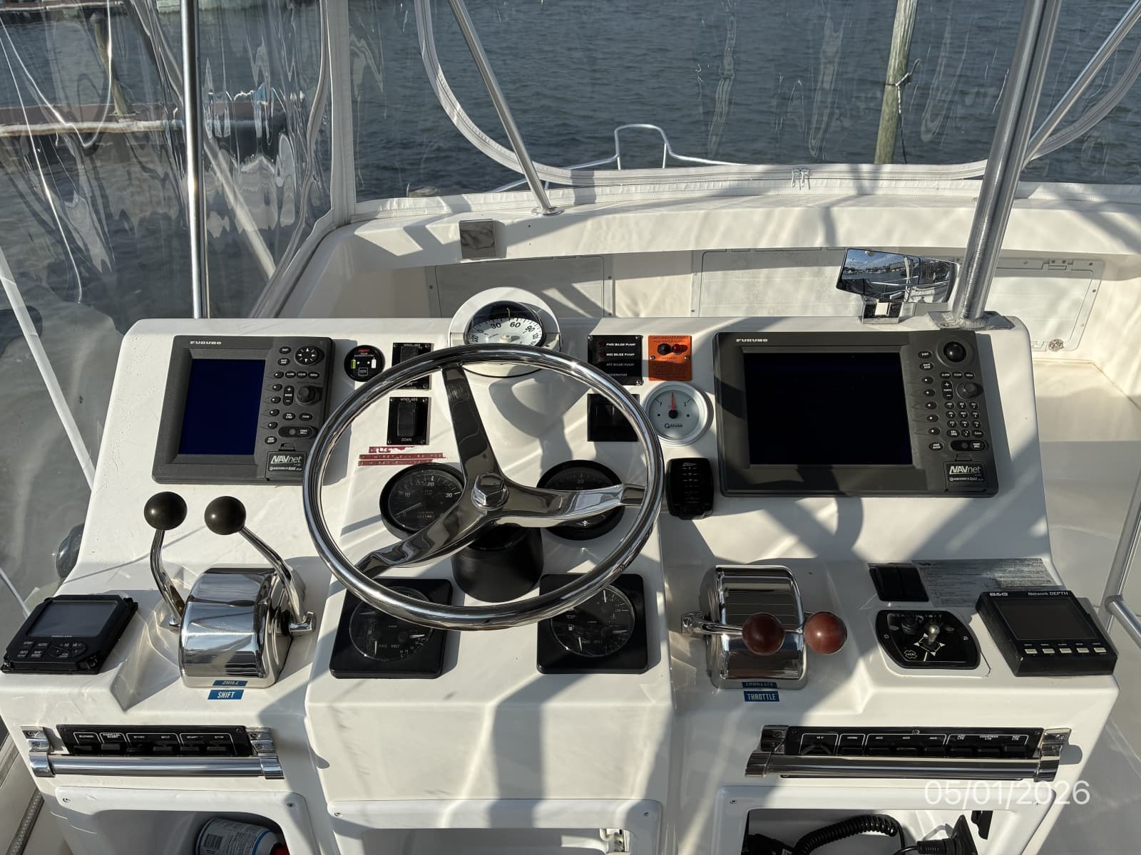 2005 Luhrs Convertible - Photo 14
