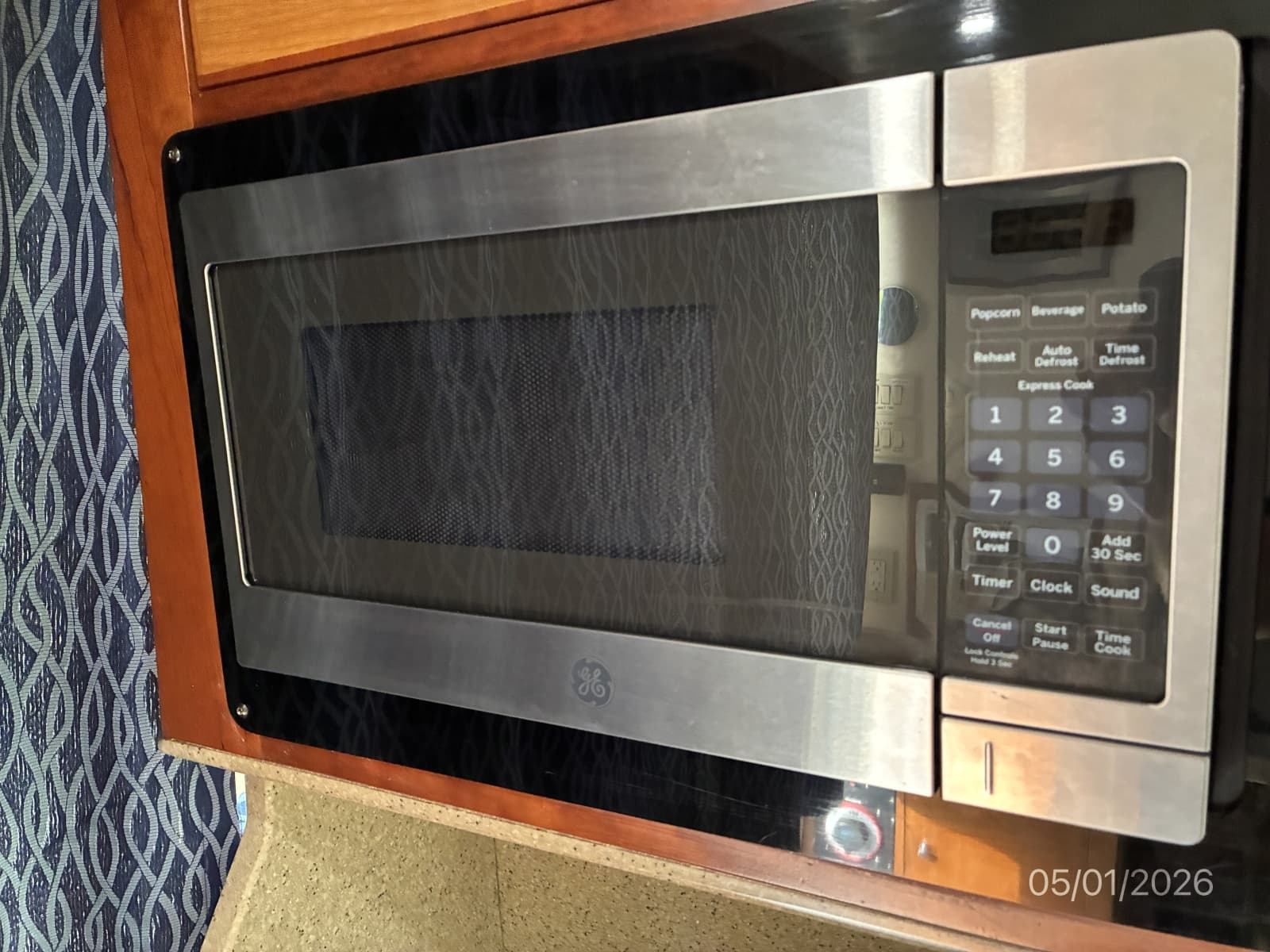 2005 Luhrs Convertible - Photo 28