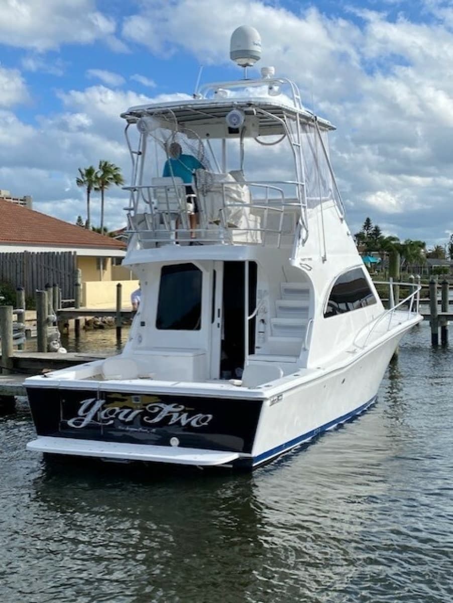 2005 Luhrs Convertible - Photo 3
