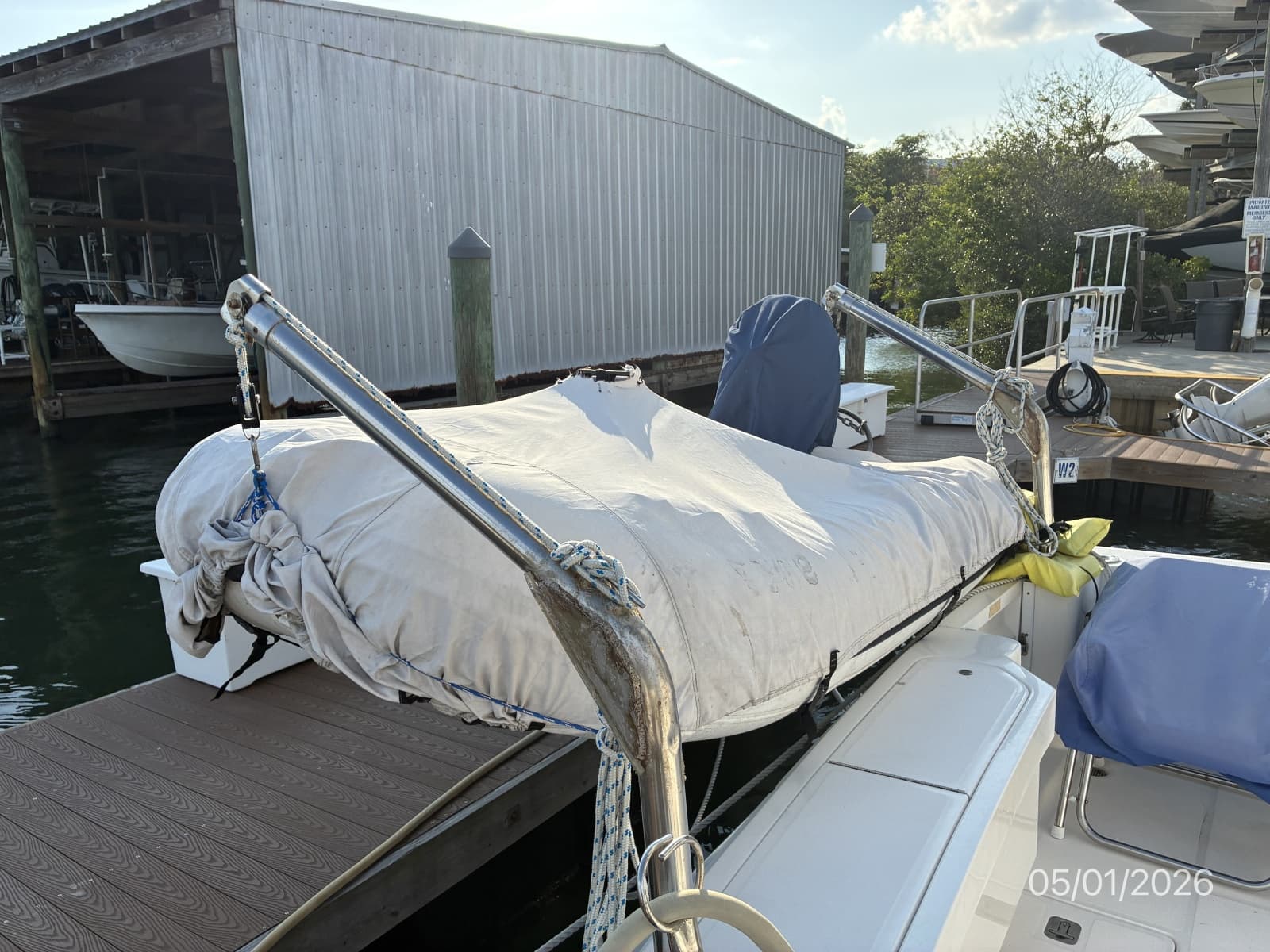 2005 Luhrs Convertible - Photo 13