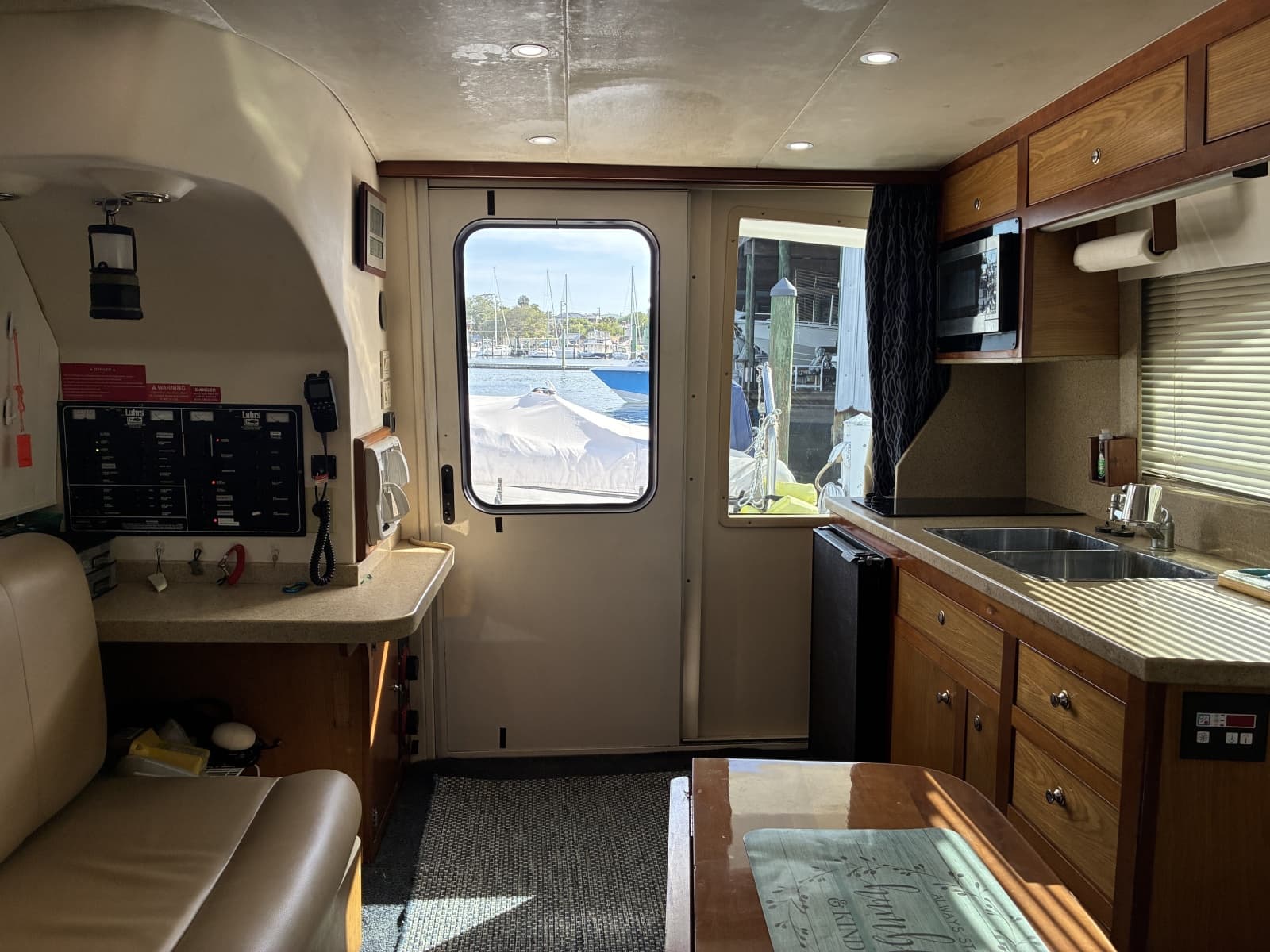 2005 Luhrs Convertible - Photo 19