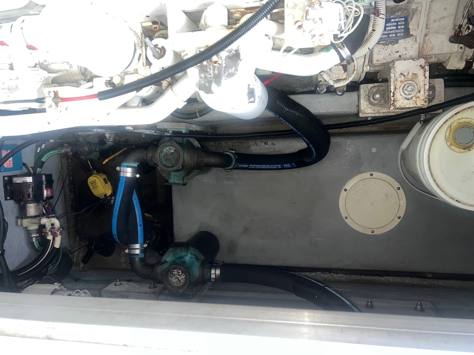 1997 Sea Ray 400 Sedan Bridge - Photo 40